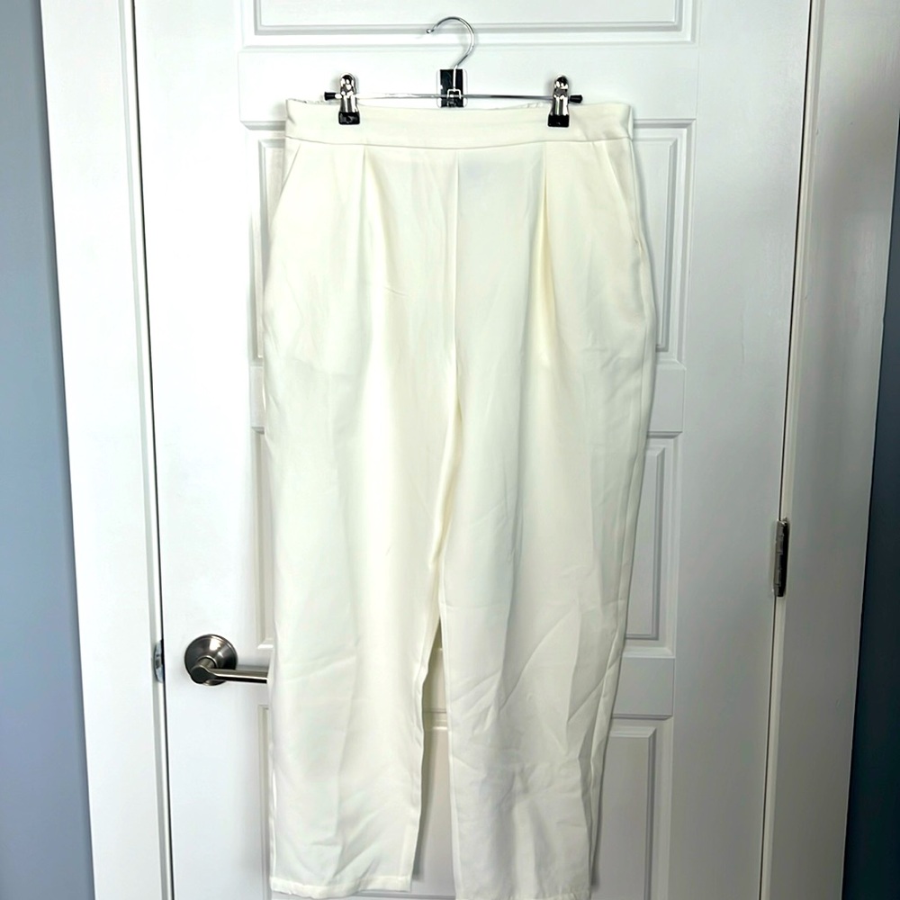 Women’s XL pleaded pants
